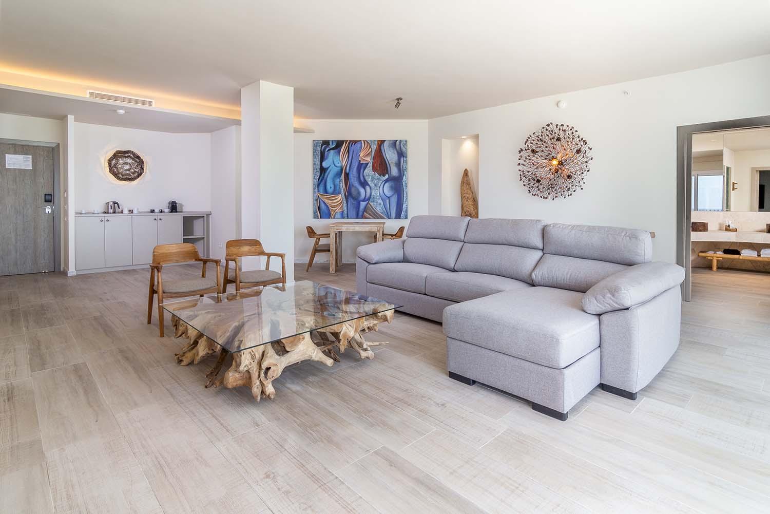 Zahara Beach & Spa By Qhotels - Adults Recommended Zahara de los Atunes Chambre photo Interior of a suite at the hotel